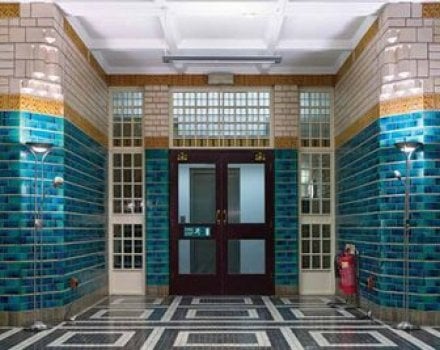 How to use glazed bricks