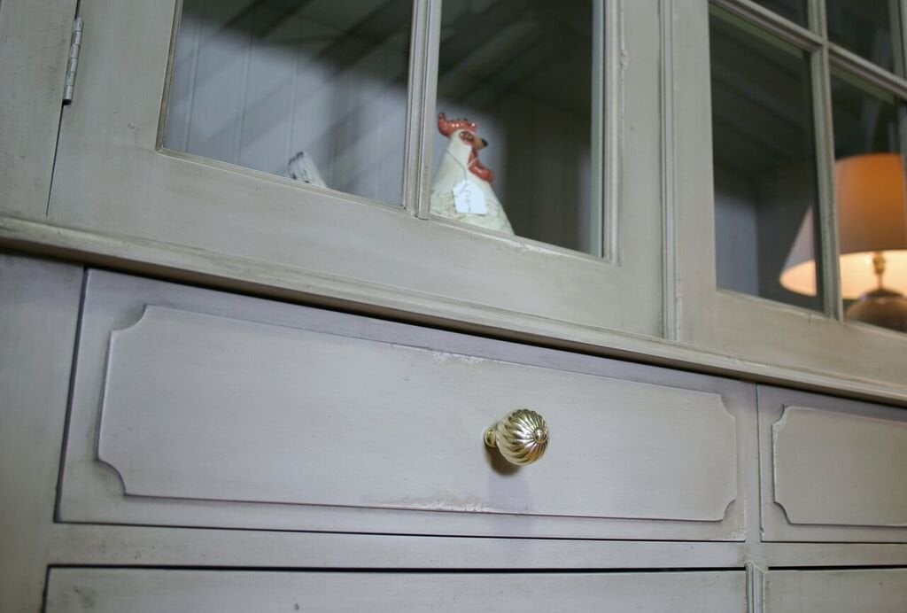 Traditional Kitchen Cupboard Handles in brass