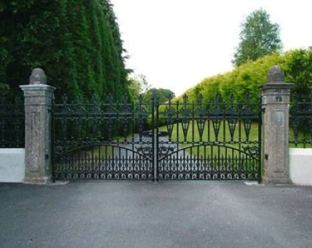 How to choose Driveway Gates