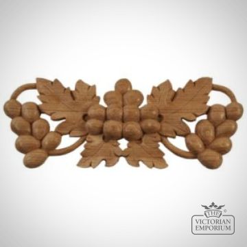 Wo445 Grape And Vineleaf Centrepiece Bouquet Hand Carved In Oak 300x300