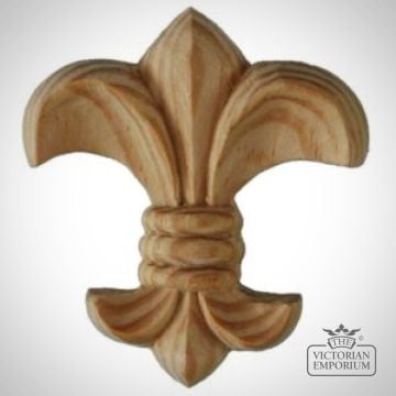 Pn737 Small Fleur De Lys French Style Pine Carving 300x300