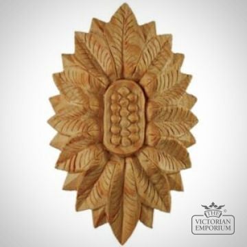 Pn402 Classical Medallion Carved By Hand In Pine 300x300