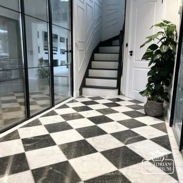 Venetian Chequer Marble Setting